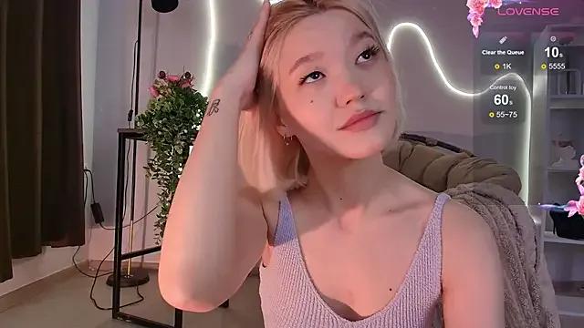 milli_sun_ on StripChat