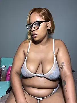 MimiCurves on StripChat