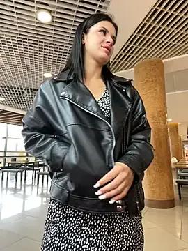 MiraReach on StripChat