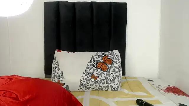 Miss-Berries on StripChat