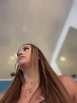 Miss_ary on StripChat