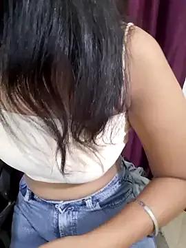 Monalisa670 on StripChat