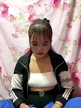 nachi-baby on StripChat