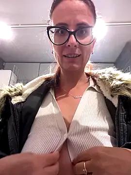 NataKitten on StripChat