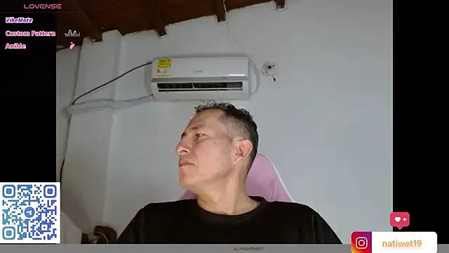 Naty_wet_18 on StripChat