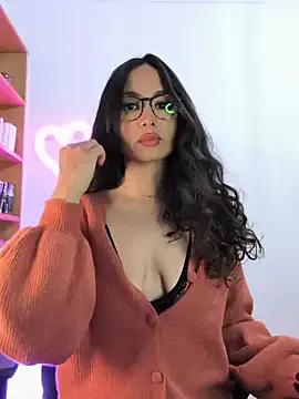 Naughty-Jessie on StripChat