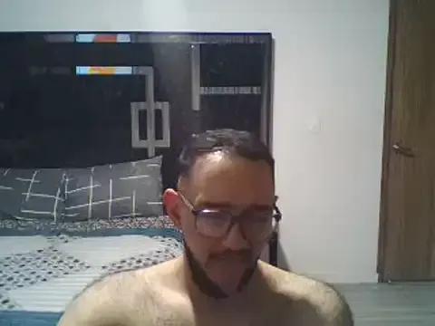 Nene1325 on StripChat