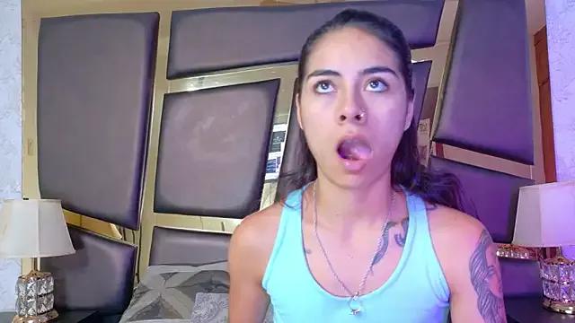 NicoleEsposito on StripChat