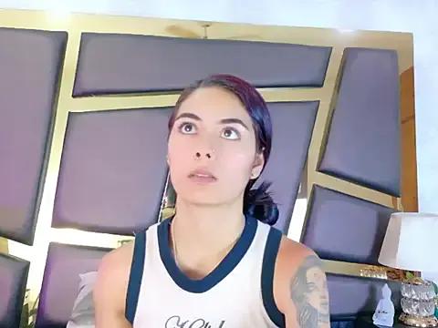 NicoleEsposito on StripChat