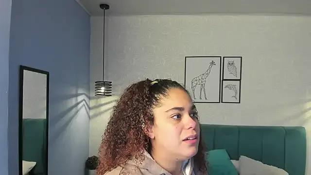 ninna_curly on StripChat