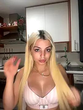 Noeliagglow on StripChat