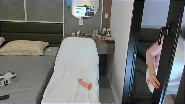 notyoursammy on StripChat