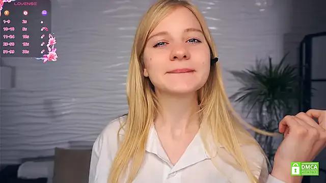 OdelinaFicken on StripChat