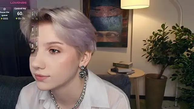 OdelynaAsp on StripChat