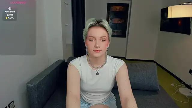 OdelynaAsp on StripChat