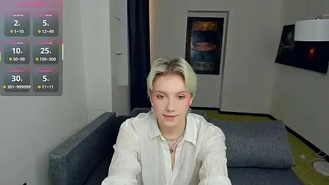 OdelynaAsp on StripChat