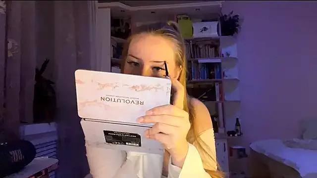 PandaFluff on StripChat