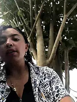 Paris_11 on StripChat