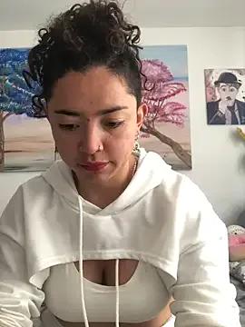 Paris_11 on StripChat