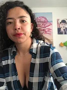 Paris_11 on StripChat