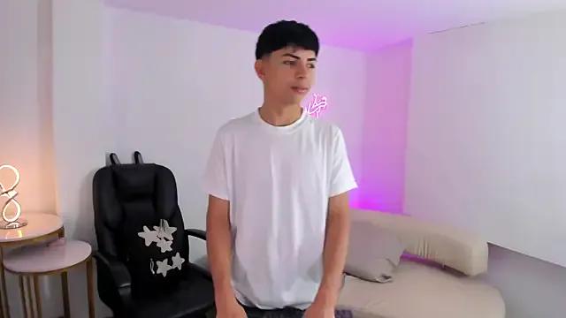 Peter_chase on StripChat