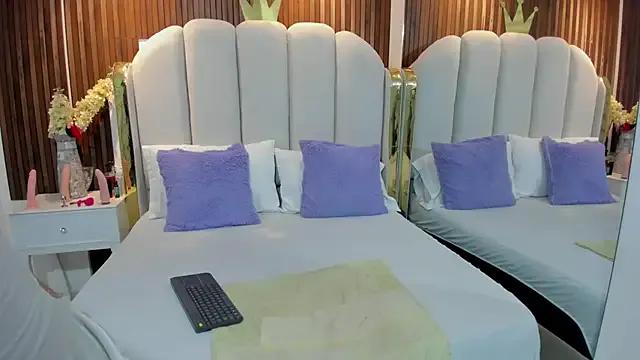 pixxxy_skinny on StripChat