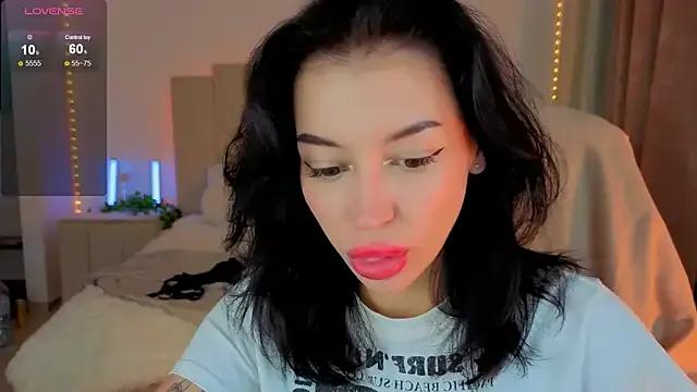 poison__ivy on StripChat