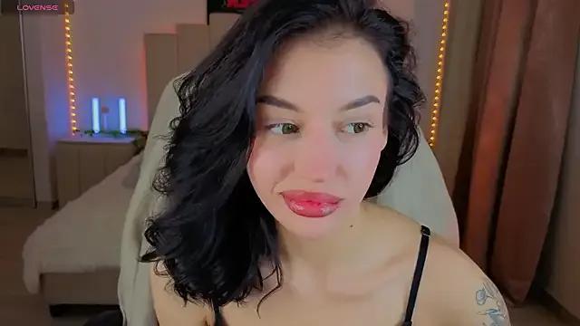 poison__ivy on StripChat