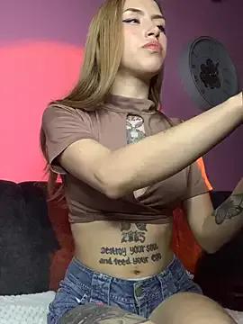 PrettyAshley_ on StripChat