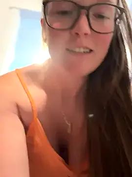 PussiesnCream_ on StripChat