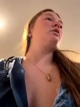 PussiesnCream_ on StripChat