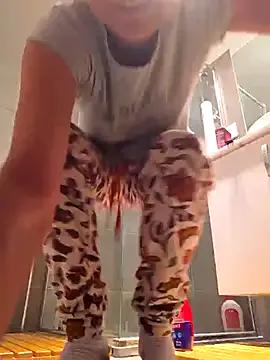 Pussy69Kat on StripChat