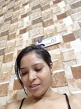 QUEEN-ADITI on StripChat