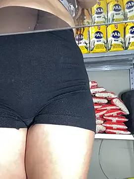 Queen_lorena — put fingers give me more squirt :devil: