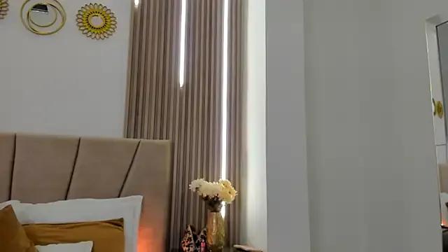 Rachell_Jamess on StripChat