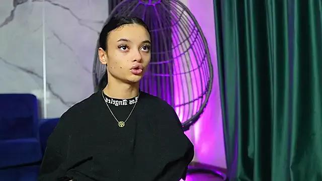 RachelRavee on StripChat