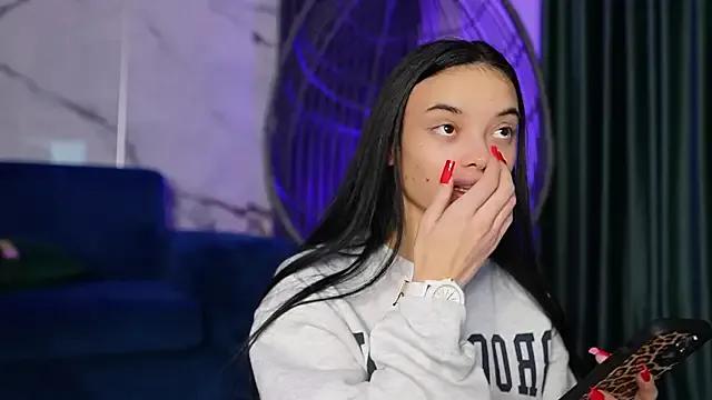 RachelRavee on StripChat