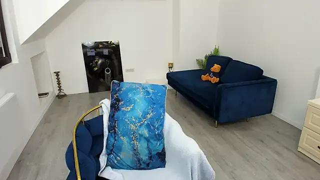 Ranya_Evy on StripChat