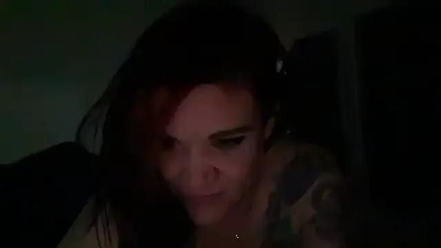 RavenRayyy on StripChat