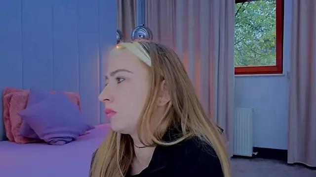 Reina_Cummings on StripChat