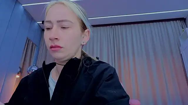 Reina_Cummings on StripChat