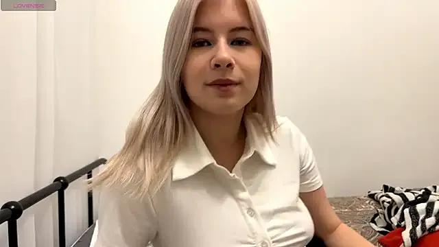 RekaNoWay on StripChat