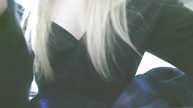 Remi_official on StripChat