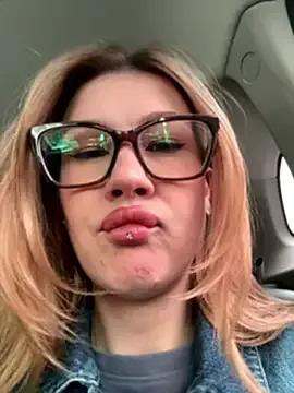 RinaCat on StripChat