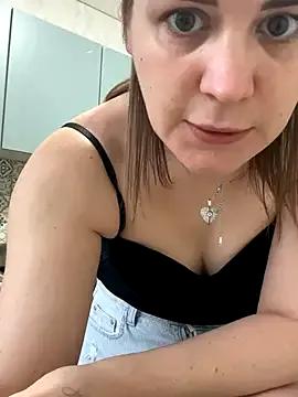 Risky-Flower on StripChat