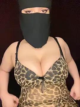 RooVaaN-Xx on StripChat