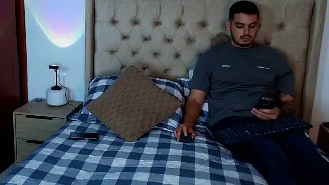 Rose_dom on StripChat