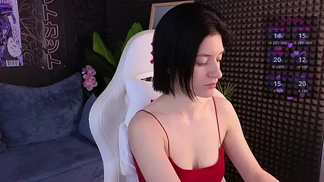 roxy_riot_ — Tasty peach show