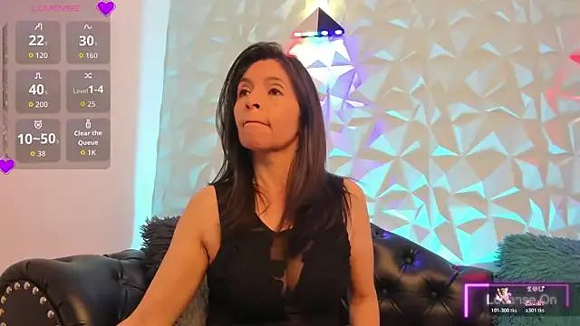 SabinaDeluxe_cg on StripChat