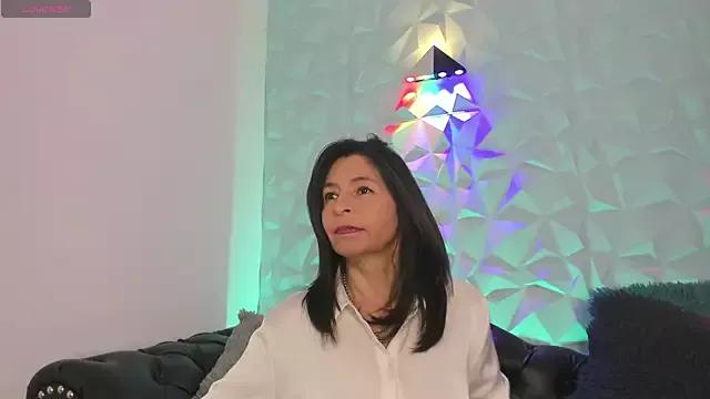 SabinaDeluxe_cg on StripChat